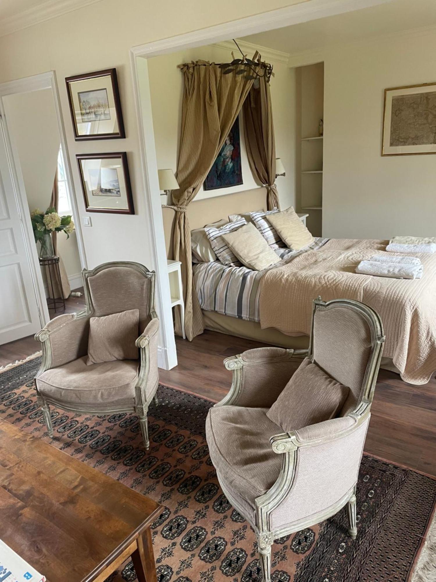 Bed and Breakfast L'Oisette Epiniac Esterno foto